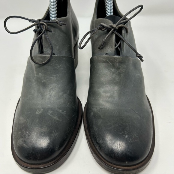 Del Carlo Dark Gray Heeled Oxford Style Round Toe Loafer Size 38.5 (US Size 8.5) - Picture 5 of 12